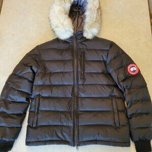 Canada goose women's medium